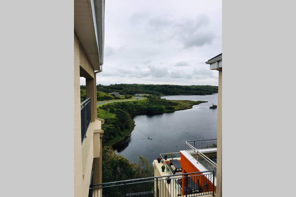 Apartment 4, Clifden Bay Apartments エクステリア 写真