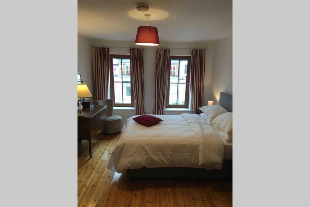 Apartment 4, Clifden Bay Apartments エクステリア 写真