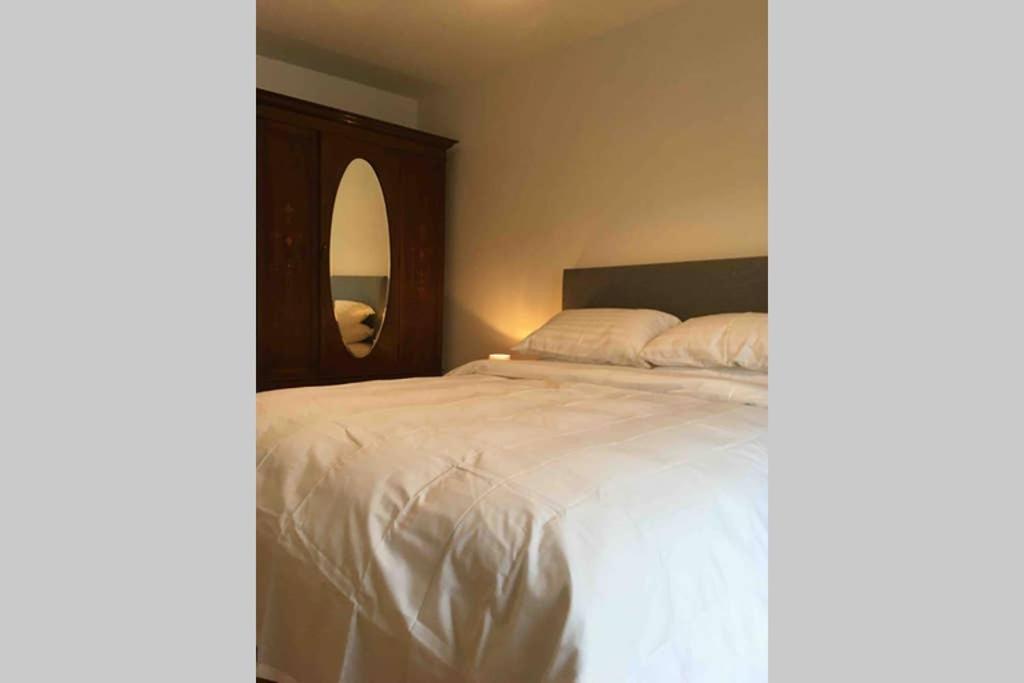 Apartment 4, Clifden Bay Apartments エクステリア 写真